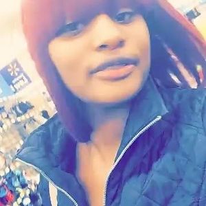 Meet your Posher, Artisha